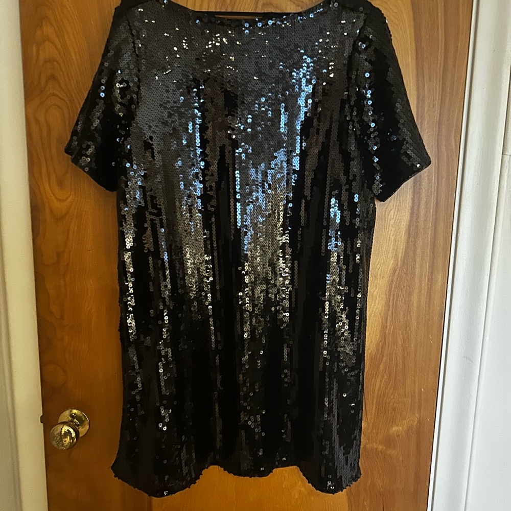 Black Sequin Short Sleeve Dress
